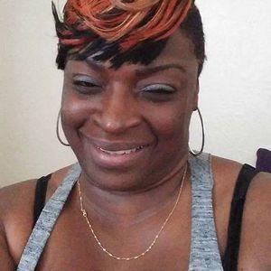 Meet your Posher, Toyia